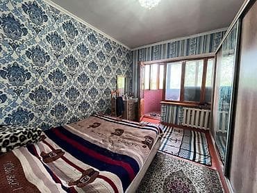 квартира 3 комнатная: 3 комнаты, 85 м², Ошский рынок / базар Индивидуалка, 3 этаж, Требуется ремонт — 1