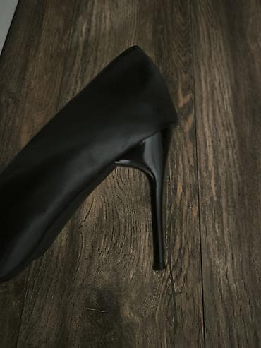 сколько стоит лабутены: Классические женские лодочки на высоком каблуке. - Цвет: черный - — 3