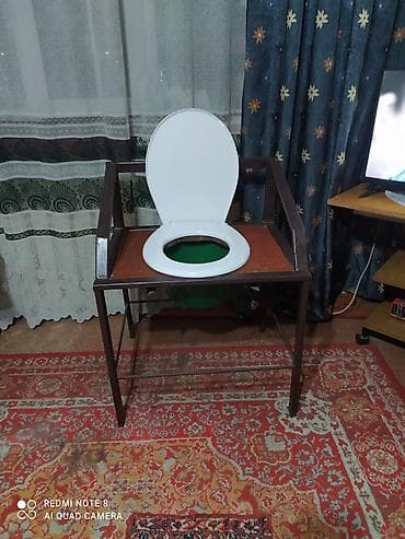 Продаю срочно стул для людей с ограниченными возможностями,в идеальном