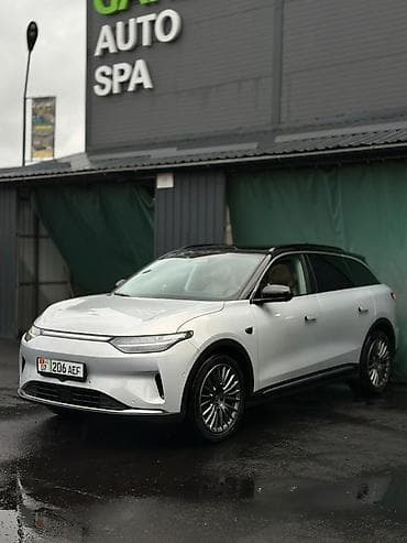 l7 pro: Lixiang : 2024 г., Автомат, Электромобиль, Кроссовер — 1