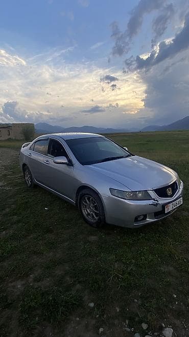 Унаа: Honda Accord: 2003 г., 2 л, Кол менен иштөөчү, Бензин, Седан — 9