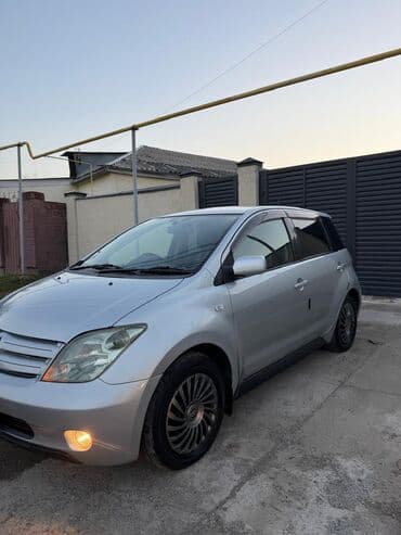 corolla e120: Toyota ist: 2003 г., 1.3 л, Автомат, Бензин, Хэтчбэк — 3