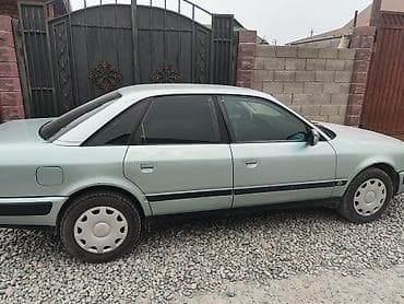 Audi 100: 1991 г., 2 л, Механика, Бензин, Седан