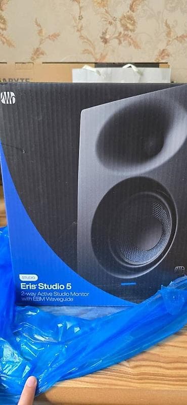 студийные калонки: Студийный монитор PreSonus Eris Studio 5 - Активный двухполосный — 2