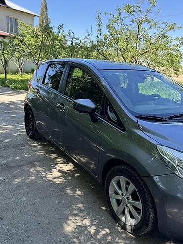 ниссан авто: Nissan Note: 2014 г., 1.5 л, Механика, Дизель, Хэтчбэк — 2