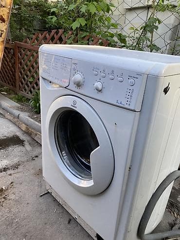 стиралка сушилка: Стиральная машина Indesit, фронтальная загрузка. Основные — 4