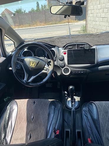 Honda Jazz: 2009 г., 1.4 л, Автомат, Бензин, Хэтчбэк — 4