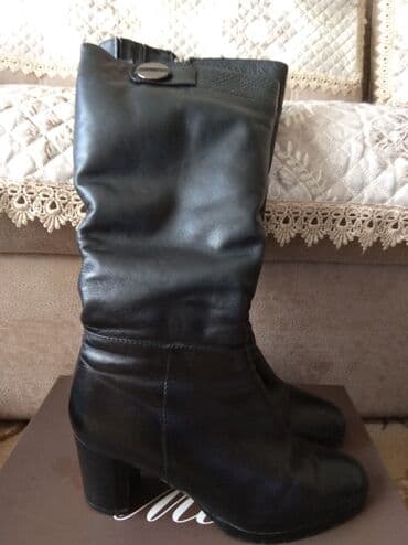 обувь казачки: Продаю зимние кожаные сапоги, на каблуке 6-7 см, фирма MOLKA, почти — 1