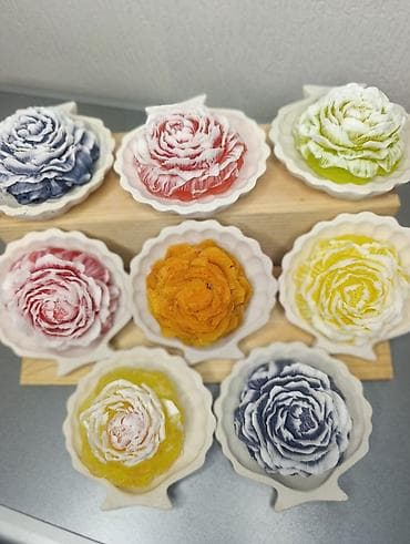 я ищу цветы: Ручное мыло из прозрачной мыльной основы с декоративными вставками и — 3