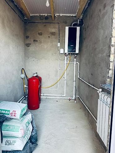 продаю дом дордой 1: Район: Рухий Мурас-2 Продаётся одноэтажный дом ПСО: - Площадь: 90 м² — 6