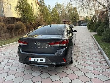 Hyundai Sonata: 2018 г., 2.4 л, Автомат, Газ, Седан — 4
