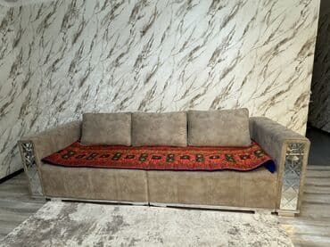 продаю бак: Прямой диван, Новый, Трехместный — 1