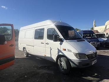 спринтер коробка передач: Легкий грузовик, Mercedes-Benz — 3