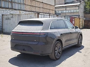 Транспорт: Lixiang L6: 2025 г., 1.5 л, Автомат, Гибрид, Кроссовер — 6