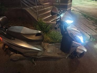 surron light bee x: Скутер /. Электро класса 50–125 см³ (визуально) в серебристом цвете — 4