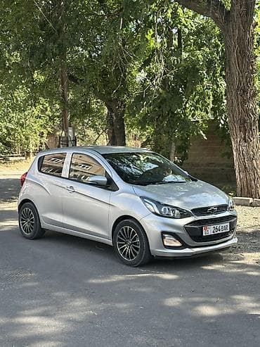 капот е30: Chevrolet Spark: 2019 г., 1 л, Автомат, Бензин, Хэтчбэк — 2