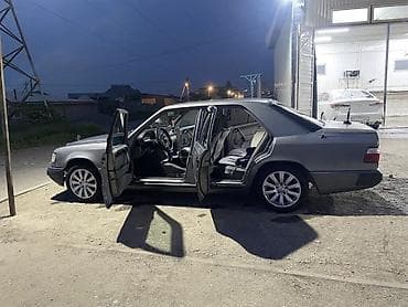 Продажа авто: Mercedes-Benz W124: 1991 г., 2 л, Автомат, Бензин, Седан — 4