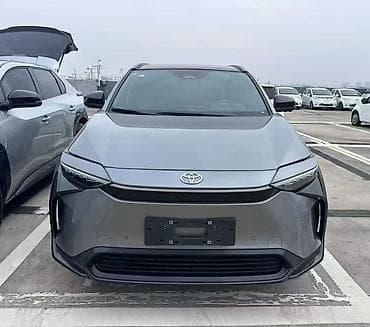 Toyota bZ4X: 2022 г., Электромобиль, Кроссовер at lalafo.kg Toyota bZ4X: 2022 г., Электромобиль, Кроссовер