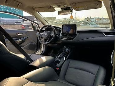 tayota funcargo: Toyota Corolla: 2019 г., 1.8 л, Автомат, Гибрид, Седан — 2