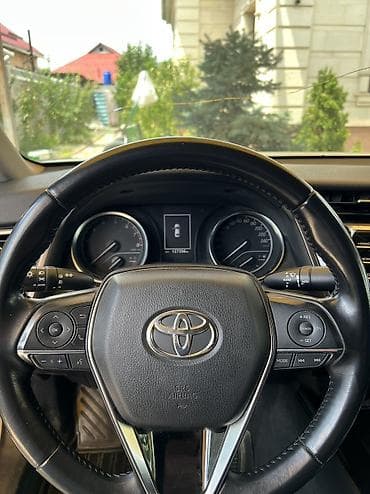 Продажа авто: Toyota Camry: 2018 г., 2.5 л, Автомат, Бензин, Седан — 5