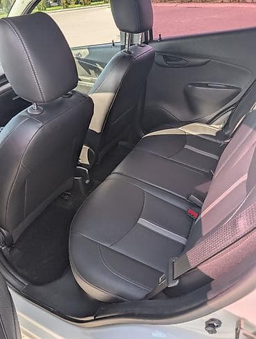 бетононасос маленький: Chevrolet Spark: 2020 г., 1 л, Автомат, Бензин, Хэтчбэк — 9