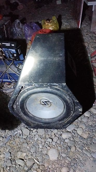 света лента: Автомобильный сабвуфер SWAT в трапециевидном корпусе, предназначенный — 2