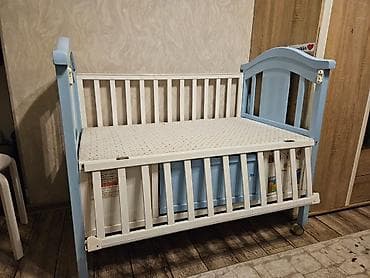 small table: Детская кровать трансформер, Б/у, цвет - Голубой — 1