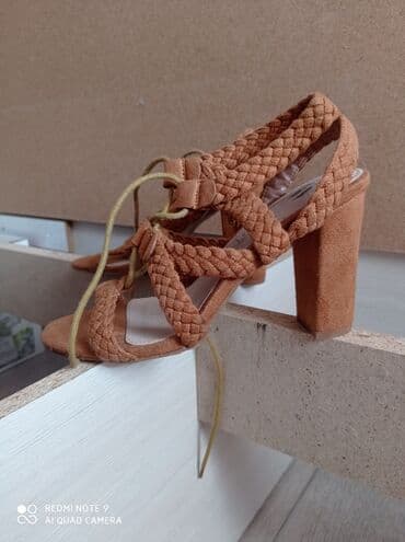 Киреге берилүүчү кийимдер: Новые босоножки модные косички из натурального замша, каблук 9см — 3