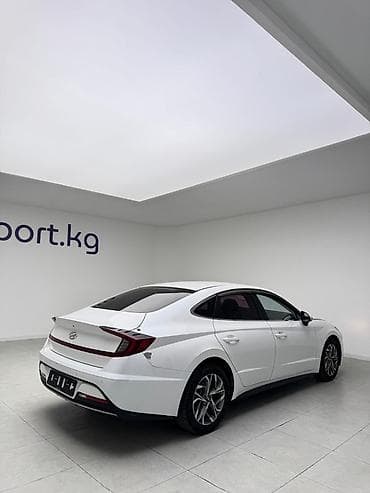 Продажа авто: Hyundai Sonata: 2020 г., 2 л, Автомат, Бензин, Седан — 4