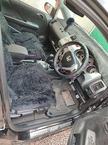 fit: Honda Fit: 2005 г., 1.3 л, Вариатор, Бензин, Хэтчбэк — 9