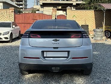 500: Chevrolet Volt: 2013 г., 1.4 л, Автомат, Гибрид, Седан — 7