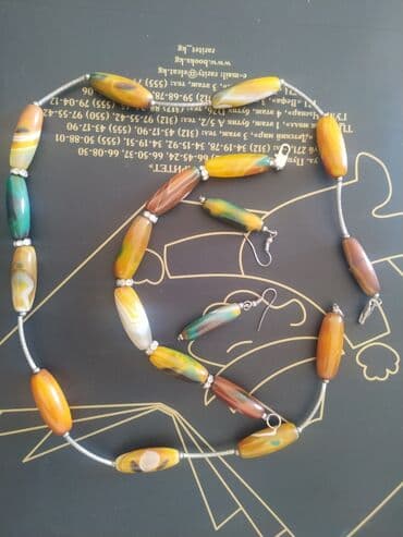 золотой набор с изумрудом: +Набор украшений из зелено-оранжевой яшмы. Ожерелье, браслет — 1