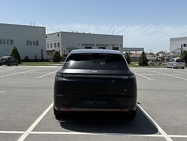 mini cuper: Lixiang L7: 2024 г., 1.5 л, Гибрид — 6