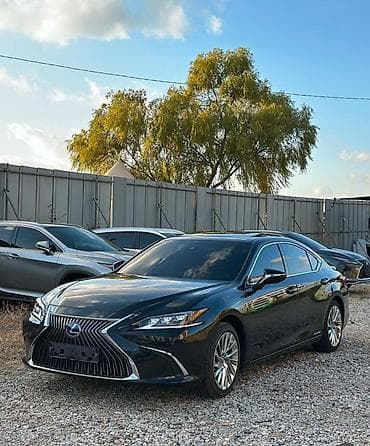 Lexus ES: 2020 г., 2.5 л, Автомат, Гибрид, Седан