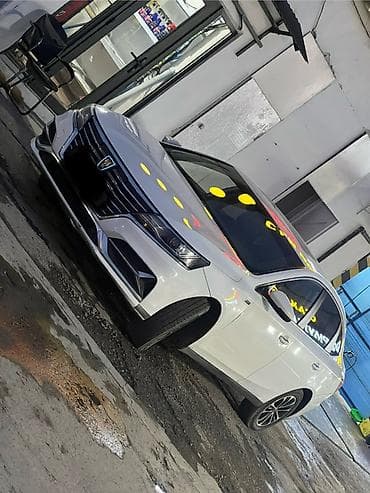 subary imreza: Roewe i5: 2020 г., 1.5 л, Вариатор, Электромобиль, Седан — 1