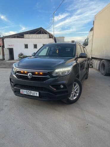 срочно продаю в связи с переездом: Ssangyong Rexton: 2018 г., 2.2 л, Автомат, Дизель, Пикап — 1