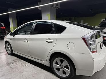 highlander 2012: Toyota Prius: 2010 г., 1.8 л, Автомат, Гибрид, Хэтчбэк — 3