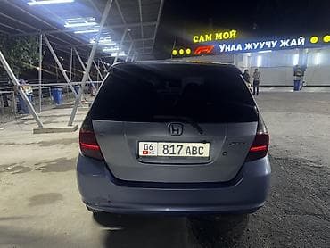 rav 4 2003: Honda Jazz: 2002 г., 1.4 л, Автомат, Бензин, Хэтчбэк — 4