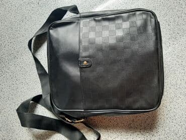 брендовые сумки: Продаю новую барсетку Метериал экокожа Свет черный Размер 30 на 26см — 1