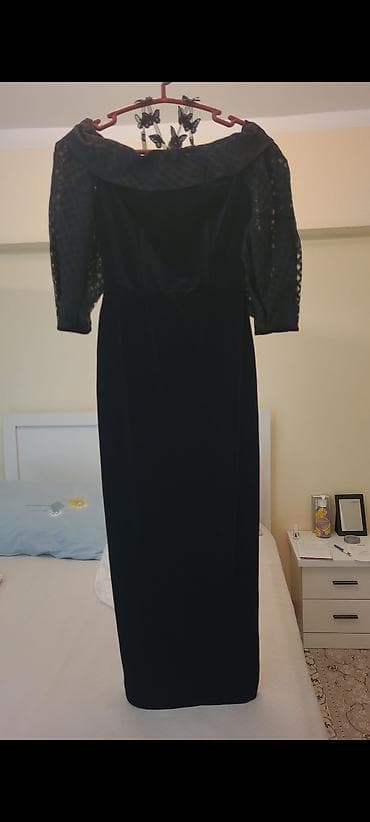 платья большие размеры: Продаются 2 платья. Производство Италия. Новые. Звоните по телефону — 2