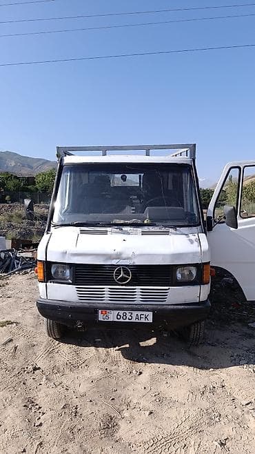 Жүк ташуучу унаа, Mercedes-Benz, Стандарт, 4 т, Колдонулган — 2
