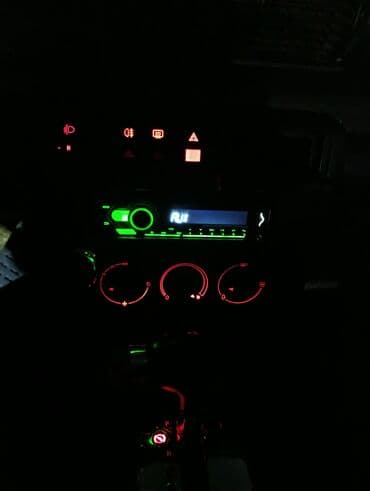 тойота виндом поворотник: Audi A4: 1995 г., 1.8 л, Автомат, Бензин, Седан — 10