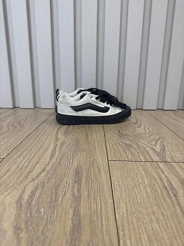 Мужские кроссовки, 38, Vans, Новый, цвет - Белый, Самовывоз, Платная доставка