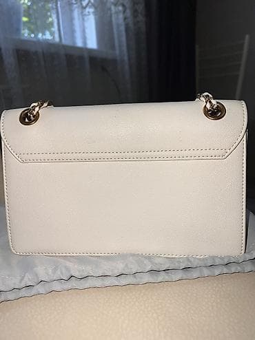 daniel klein: Продается Б/У сумка от бренда Charles &Keith. Сумка в хорошем — 4