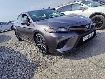 Toyota Camry: 2020 г., 2.5 л, Автомат, Гибрид, Седан