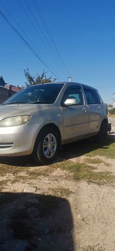 дом на кол: Mazda Demio: 2003 г., 1.3 л, Автомат, Бензин, Хэтчбэк — 2