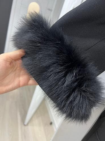 турецкие зимние куртки: Продаю зимнее пальто. Мех снимается, карманы есть, пояс есть — 2