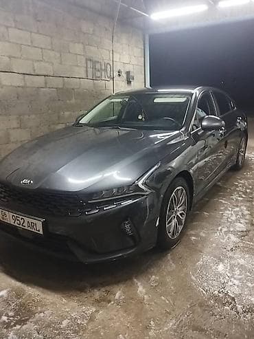 chrysler pacifica: Kia K5: 2021 г., Седан — 1