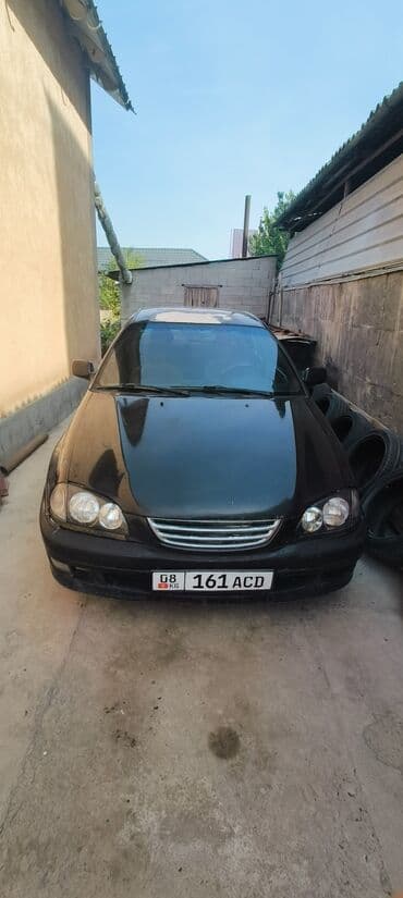 Toyota Avensis: 1998 г., 1.6 л, Механика, Бензин, Седан