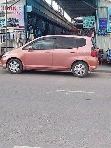 зонда: Honda Fit: 2005 г., 1.3 л, Автомат, Бензин, Хэтчбэк — 4